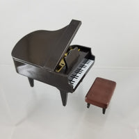 381a -Miku Sailor Suit Vers. Piano & Bench
