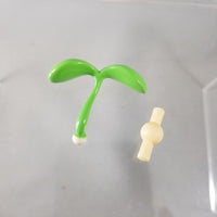 835 -Sucy's Sprout That She Makes Appear on Akko's Head