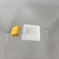 379 *-Mami's Uniform Vers. Cake & Plate WITH FORK