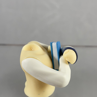 1318 -Sumireko's Hugging Book Arms