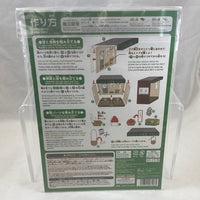 DAISO -Produce Stand (Showa Period Store- Greengrocer) Papercraft Kit