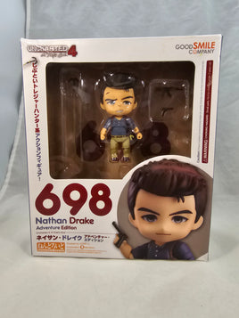 698 - Nathan Drake Complete in Box