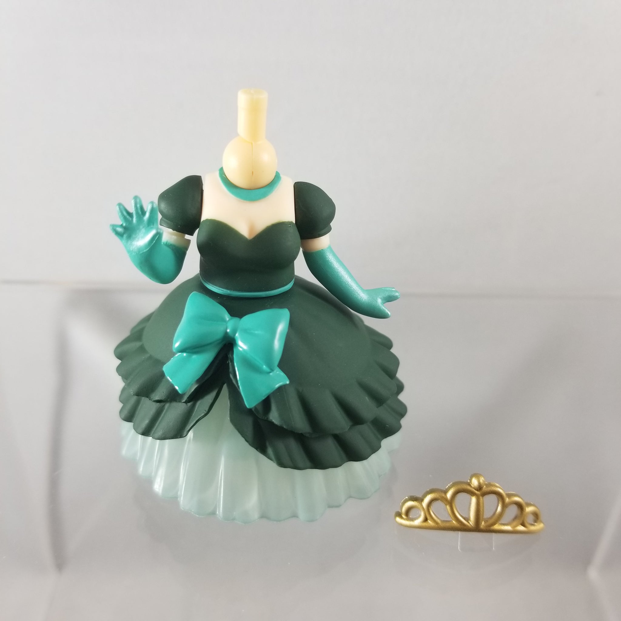 Nendoroid More: Dress Up Wedding -Green Ballgown| Chibi Chop Shop Nendoroid More: Dress Up Wedding -Green Ballgown| Chibi Chop Shop