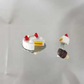 696 -Kiso's Christmas Cake with Fork