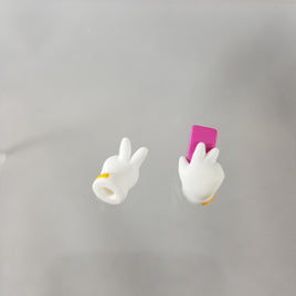 847 -D.Va's Cellphone & Peace Sign Hand